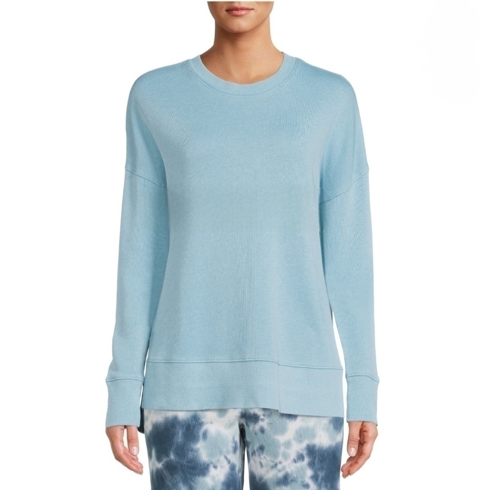 Time and Tru | Women's Crewneck Sweatshirt | Color: Light Blue | Size: Medium